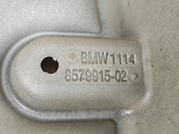 Isolation de capot moteur OEM 8579915 pour BMW G26 image 4