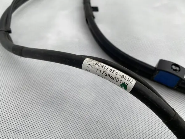 Mercedes-Benz OE A1768600192 Washer Hose image 2