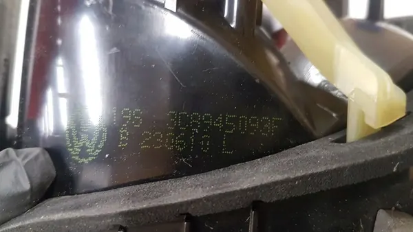 Luz trasera izquierda Volkswagen PASSAT CC 3C8945093F image 3