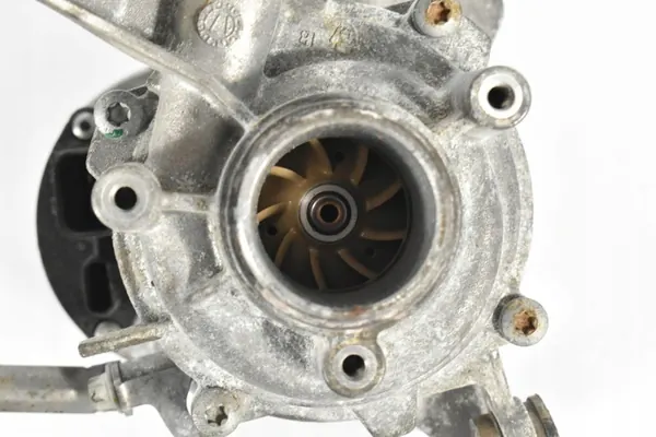 Vattenpump Mercedes-Benz W213 S213 C238 A238 X253 C253 C257 image 4