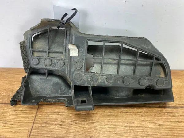 Ilmastointiristikko OEM 23491714 Cadillac CTS III 2014+ image 2