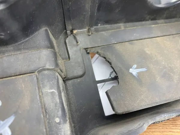 Ilmastointiristikko OEM 23491714 Cadillac CTS III 2014+ image 9