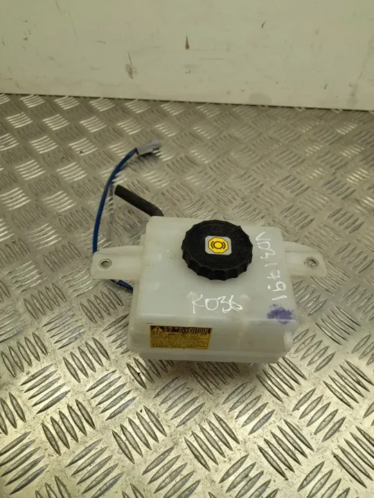 Réservoir direction assistée OEM K038 Lexus CT 2018 image 2