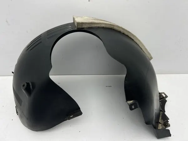 VW Golf VII Vorderer rechter Radlauf OEM 5G0805978D image 2