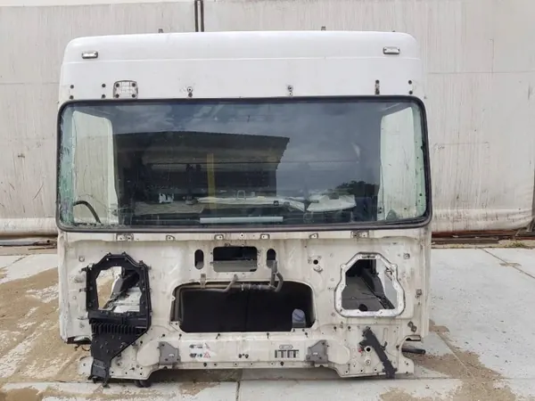 Cabina DAF XF OEM LORK-1815-504680 - Estado Usado image 3