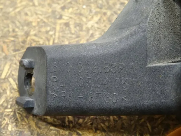 Suporte de para-choque AUDI TT 8J 06-14 8J0806539A image 8