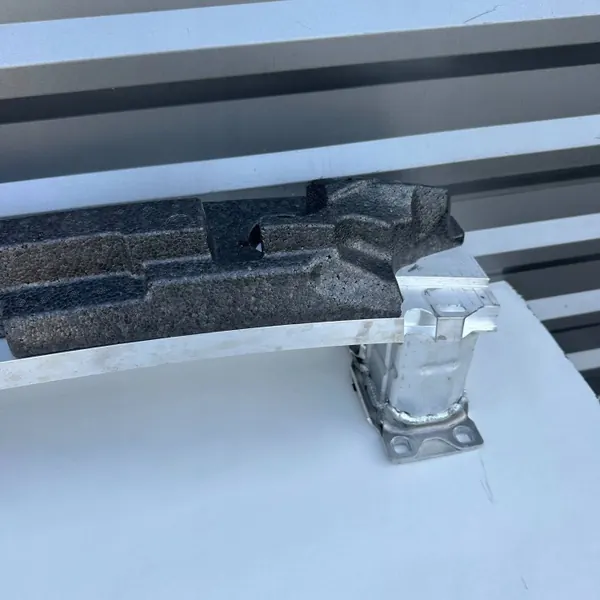 Porsche 911 992 framstötfjädersförstärkning OEM 992807108AC image 3