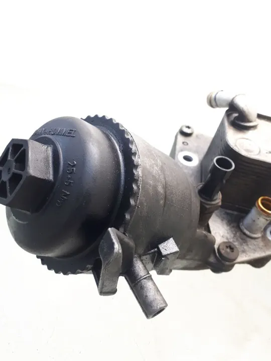 Opel Vectra C Oljefilterbas OEM 55229187 image 4