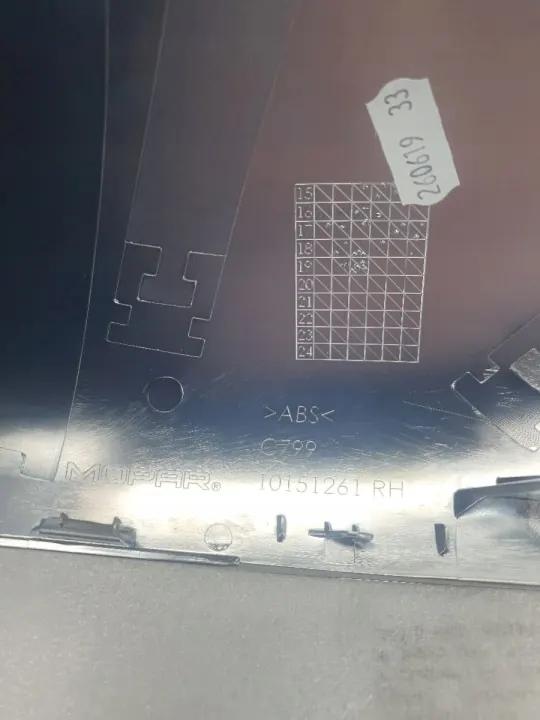 OEM Vm-6049r Kromipeite Oikea Sivustaulu Fiat 500X image 5