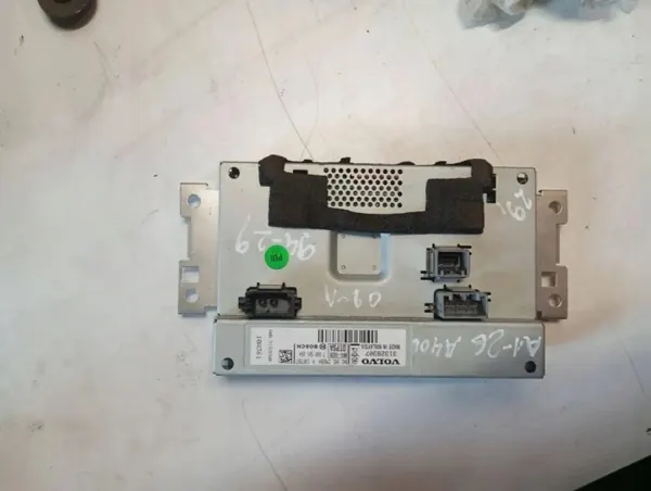 Volvo S60 I Navigationsbildschirm OEM 31328307 Gebraucht image 3