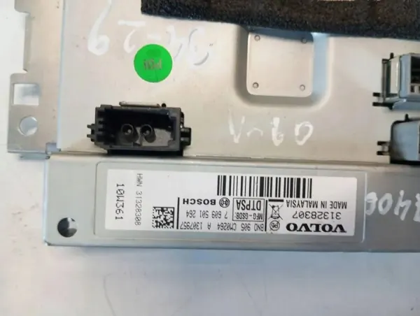 Volvo S60 I Navigationsbildschirm OEM 31328307 Gebraucht image 4