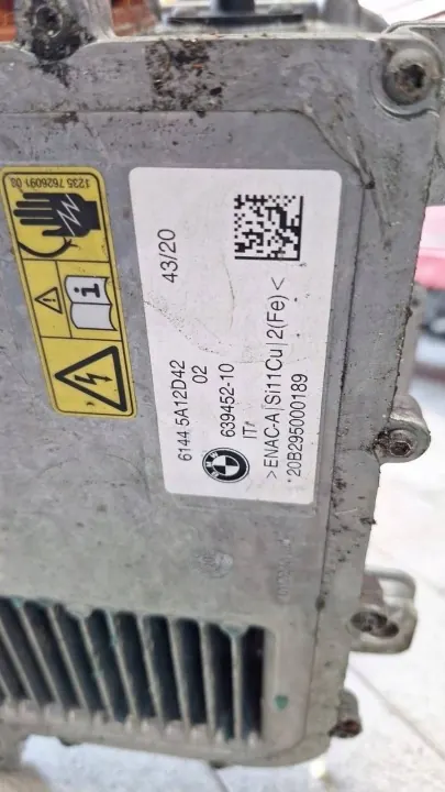 Module chargeur onduleur BMW i3 OEM 63945210 image 4