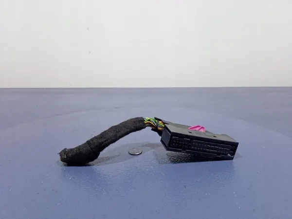 Connecteur direction OEM 1534180-1 pour Audi A4 B8 image 2