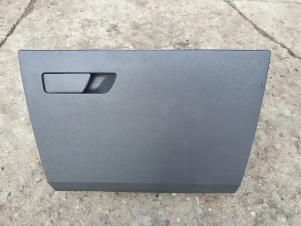 Guardaobjetos SEAT Leon III OEM 5F1857095G - Usado image 2