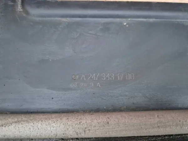 Protection Inférieure Moteur Mercedes-Benz CLA X118 2021 A2473431700 image 3