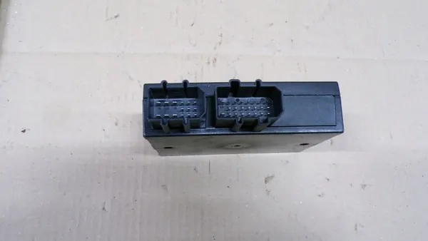 Golf IV Komfortmodul OEM 1C0959799B - Begagnad image 4