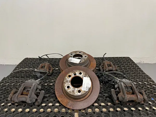 BMW OE Bremszangen & Scheiben Set OEM 6850643 image 2