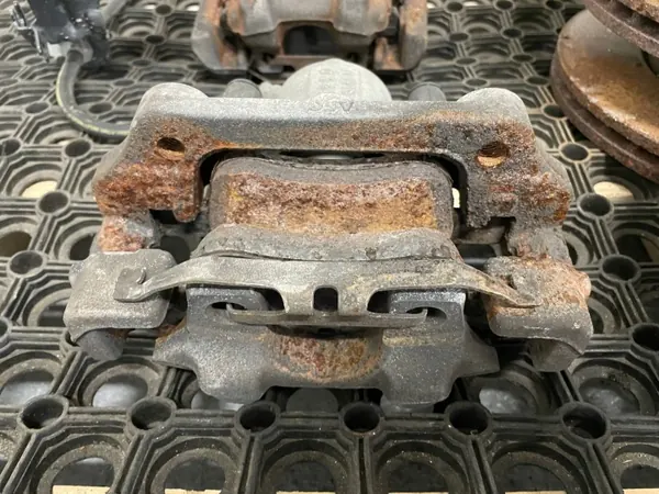 BMW OE Bremszangen & Scheiben Set OEM 6850643 image 4