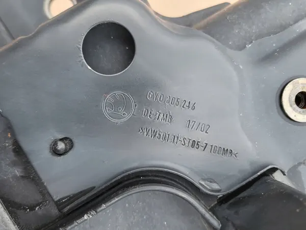 Frontverstärkungsbracket Skoda Fabia I 6Y OE image 7