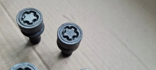 Pinos de elevação Audi OE OEM ZABEZPIECZAJACEE - Usado image 6