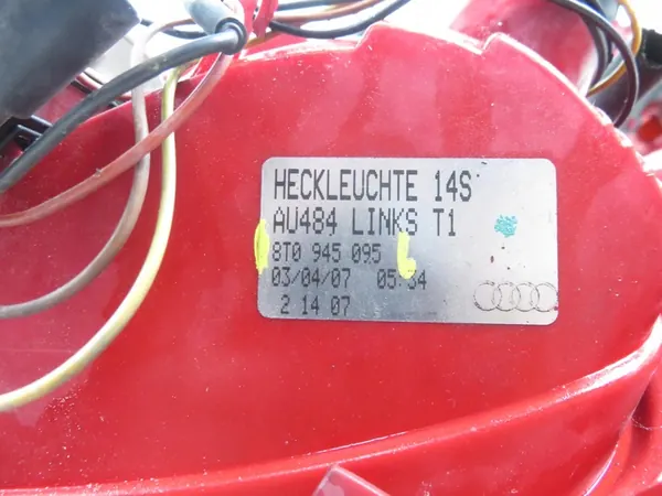 Lámpara trasera izquierda Audi A5 8T Coupe image 10