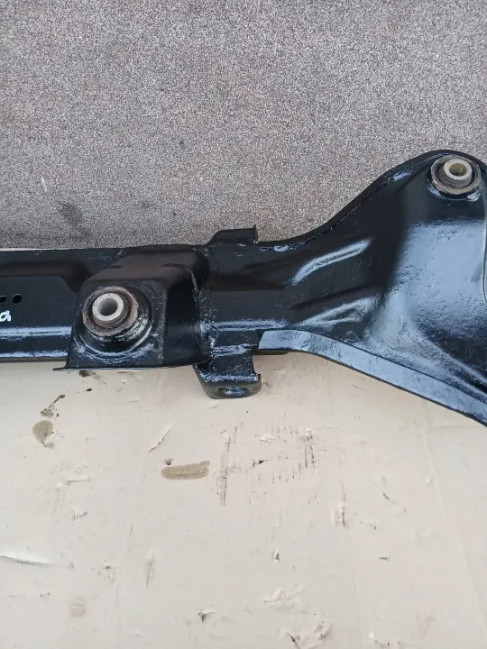SANKI ŁAWA BELKA TYŁ OEM - Achterbalkophanging Suzuki Liana image 5