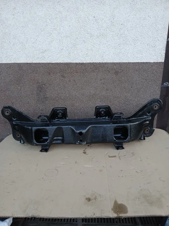 SANKI ŁAWA BELKA TYŁ OEM - Achterbalkophanging Suzuki Liana image 9
