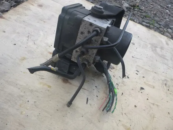 ABS ESP Chrysler Voyager Dodge Caravan image 3