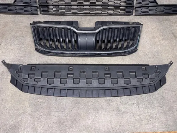 Skoda OE 5E0853653A grill image 4