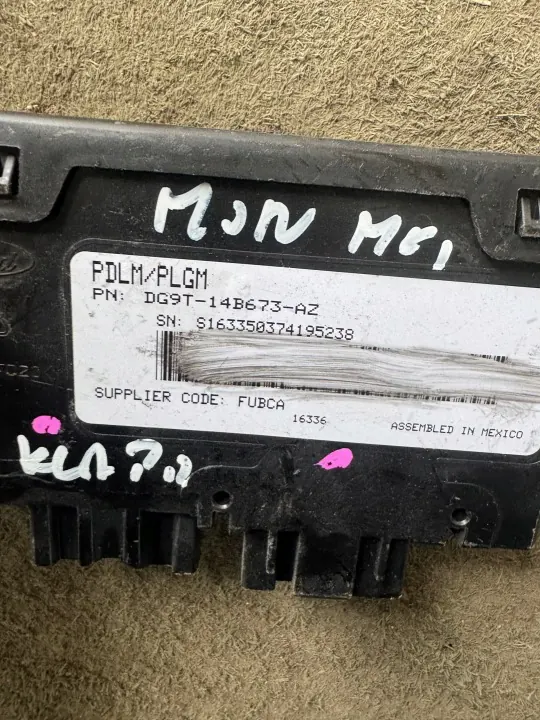 Actuador de compuerta Ford Mondeo MK5 OEM 254557 - Usado image 2
