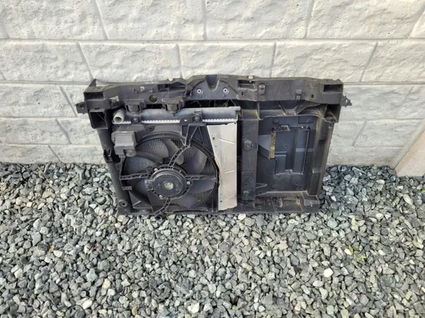 Support de Radiateur Avant 1.2 VTI Peugeot 208 I image 2