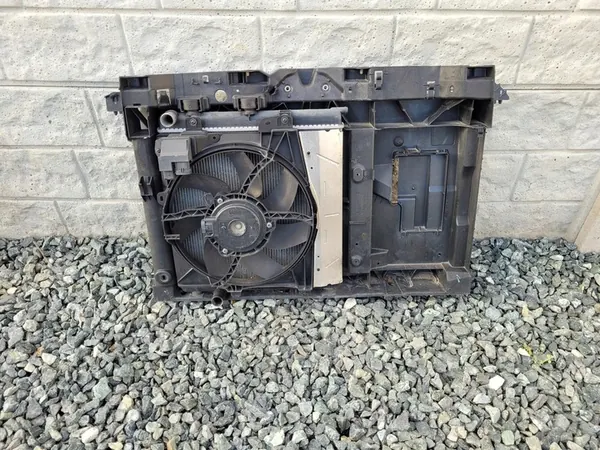 Support de Radiateur Avant 1.2 VTI Peugeot 208 I image 5