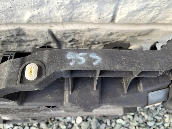 Support de Radiateur Avant 1.2 VTI Peugeot 208 I image 8