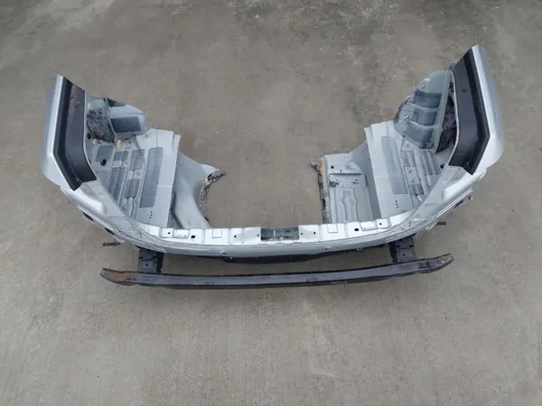 OEM XXX bakstötfjädersförstärkning Mercedes E W212 image 3