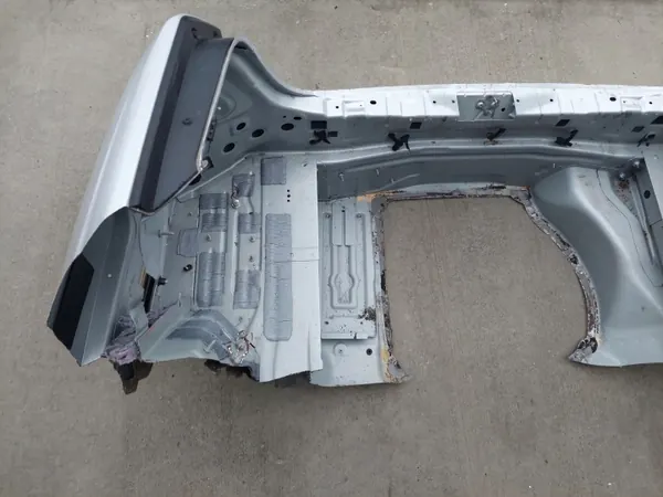 OEM XXX bakstötfjädersförstärkning Mercedes E W212 image 8