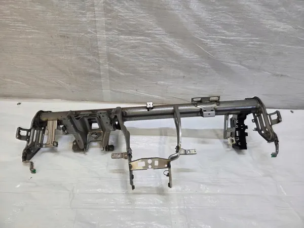 Poutre de renfort console OEM 13365772 image 2