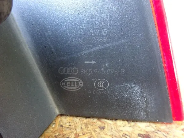 AUDI A4 B8 8K Sedán Lámpara Trasera Derecha LED 8K5945096B image 4