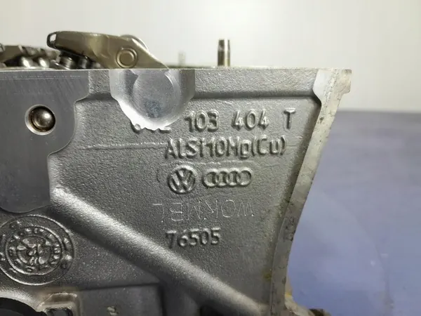 Cabeza de motor SKODA RAPID 1.2 TSI 04E103064L image 7