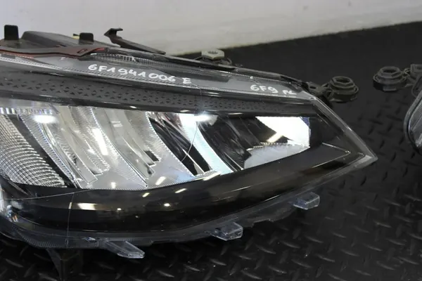 Faróis dianteiros LED SEAT Arona Lift FL 6F9 image 4