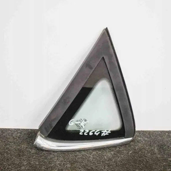 Linke Heckscheibe Ford Fiesta VI OEM 8A61A29751 image 2