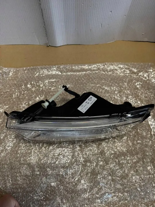 Farol Halógeno Esquerdo Skoda Rapid 12-15 5JA941701A OEM image 3