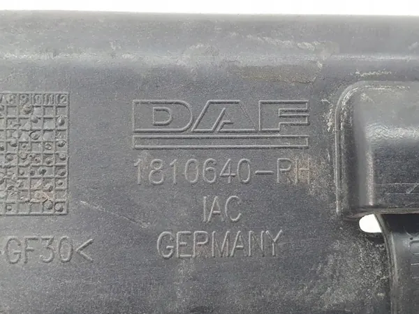 Couvercle guide câble DAF XF 106 OEM 1810640-RH image 7