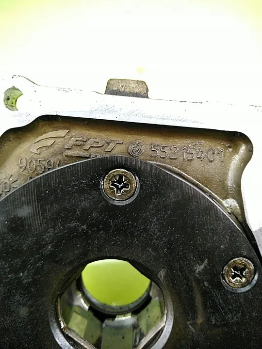 Olje pump Fiat Croma 55215401 image 5