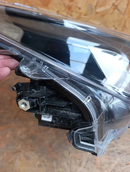 Farol Direito OEM MKNHUU76 para Toyota Corolla Sedã image 5