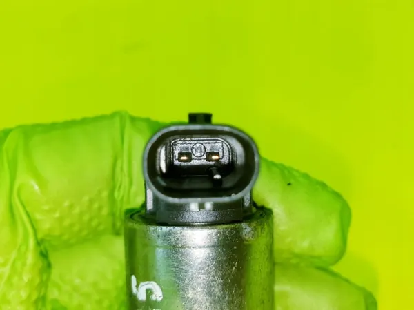 OEM 06E257T Styrventil för Audi 3.0TFSI Motor image 5