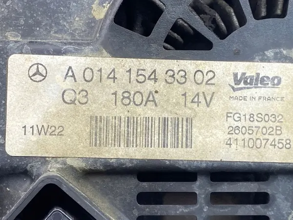 Mercedes GLK 350 X204 3.5 Alternator A0141543302 image 4