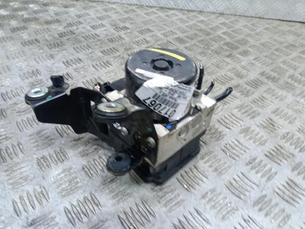 Pompe ABS Volvo V60 2.0D OEM 31329137 Occasion image 4