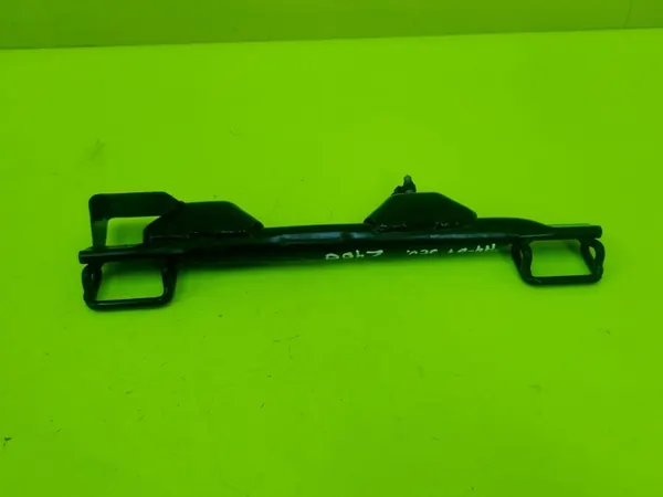 OEM 8E0813546B oikea taka ISOFIX-kiinnitystuki image 2