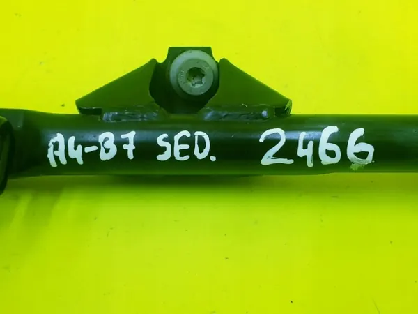 OEM 8E0813546B oikea taka ISOFIX-kiinnitystuki image 6