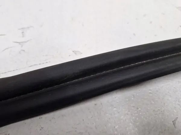 Baklucktätning OEM JHGFD45F6GHU för Mercedes A W176 image 3